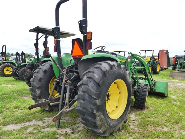 john-deere-4120-image-3