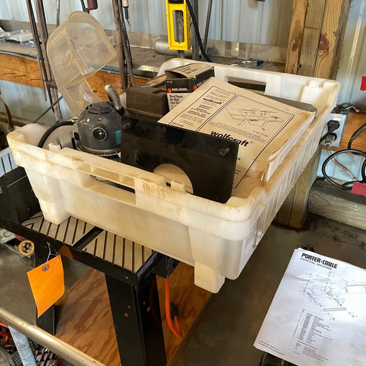 #1852 • Rockwell Router with Wolfcraft Router Table