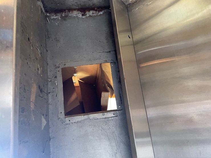 #1882-•-sturdi-bilt-stainless-steel-exhaust-hood-with-blower-fan-image-6