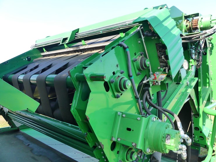 2020-john-deere-cp690-image-19