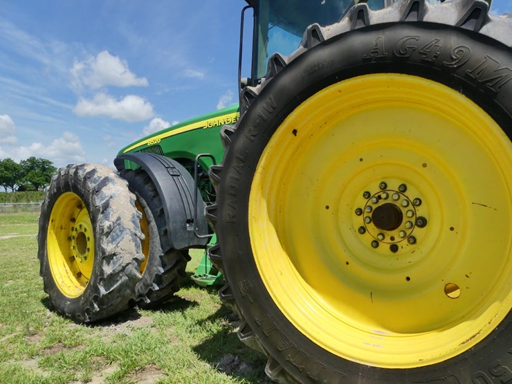 john-deere-8520-image-9
