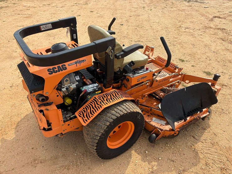 scag-"turf-tiger-2"-72"-zero-turn-lawn-mower-(1,999-hours)-image-3