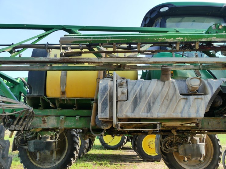 2015-john-deere-r4030-image-8