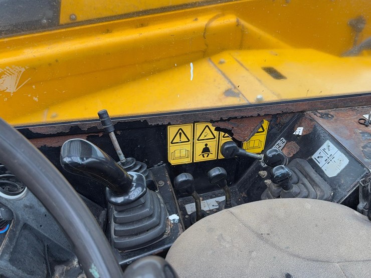 jcb-512-56-image-19