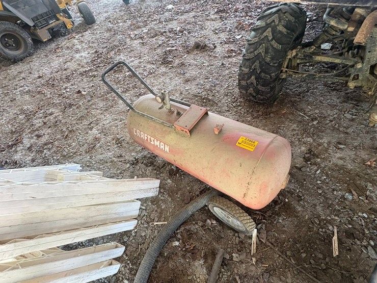 #23966-•-craftsman-rolling-air-tank-image-3