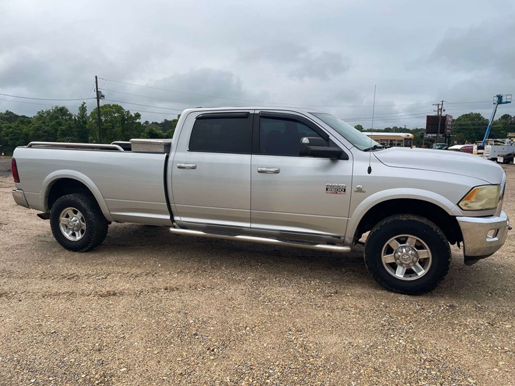 2011-dodge-ram-2500-image-4