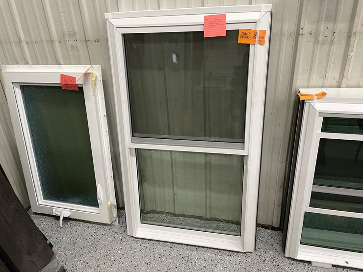 #8560-•-(1)-double-hung-window-image-1
