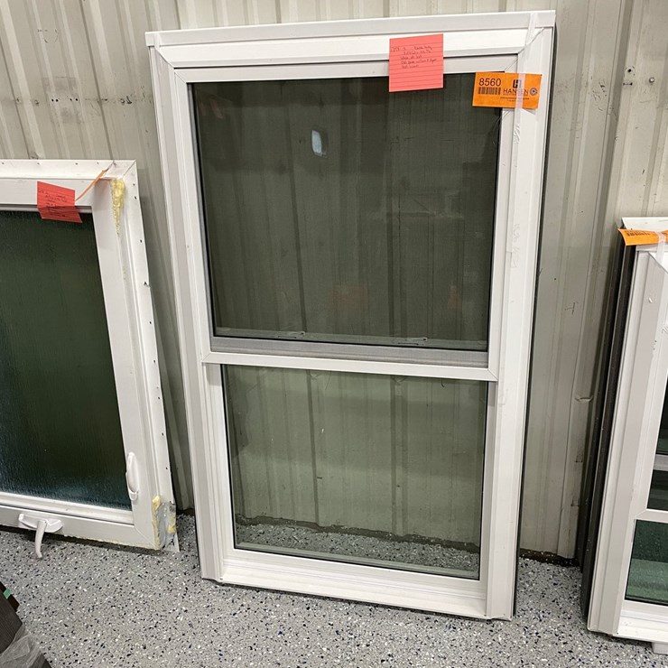 #8560 • (1) Double Hung Window