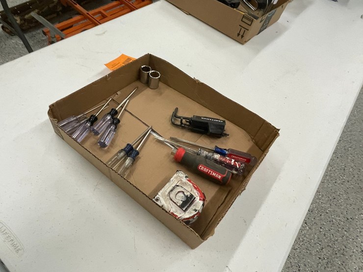 #8614-•-assortment-of-shop-tools-image-7
