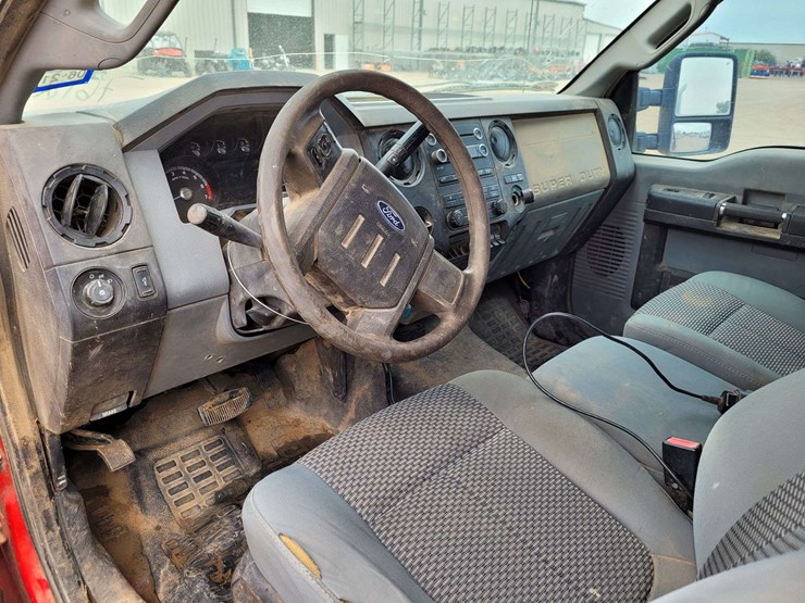 2011-ford-f350-image-19
