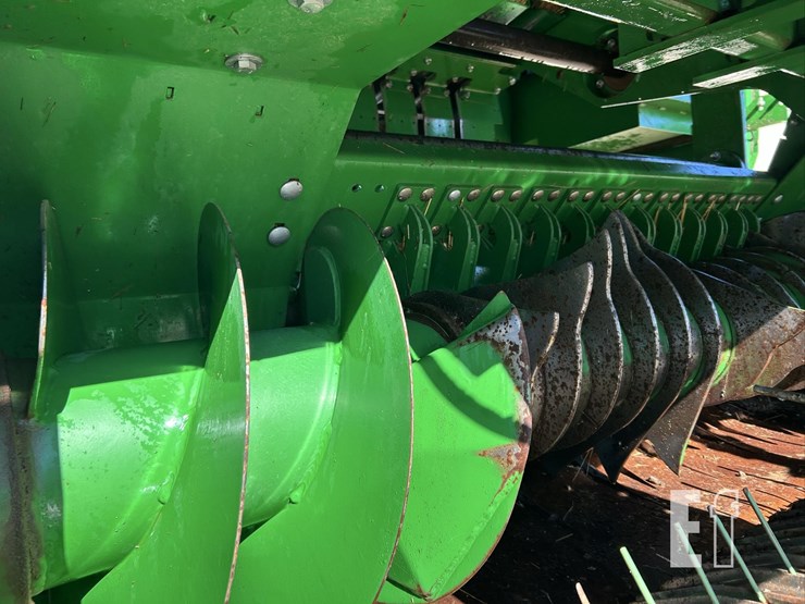 2016-john-deere-l340-image-86