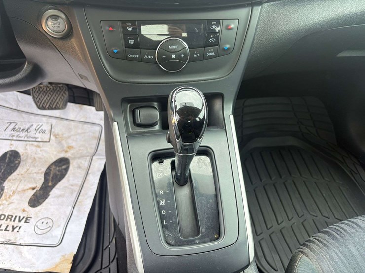 2019-nissan-sentra-sv-4-door-sedan-(150,420-miles)-image-15