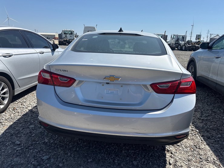 #41116-•-2018-chevrolet-malibu-sedan-1g1zb5st1jf293274-inv#-41116-image-6