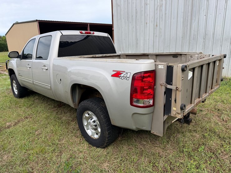 #520-•-2008-gmc-pickup-4wd-image-1