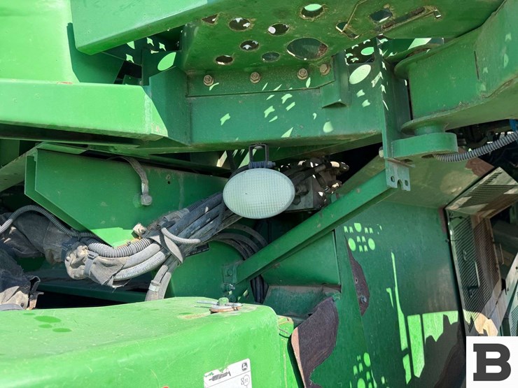 2009-john-deere-9770-sts-image-21
