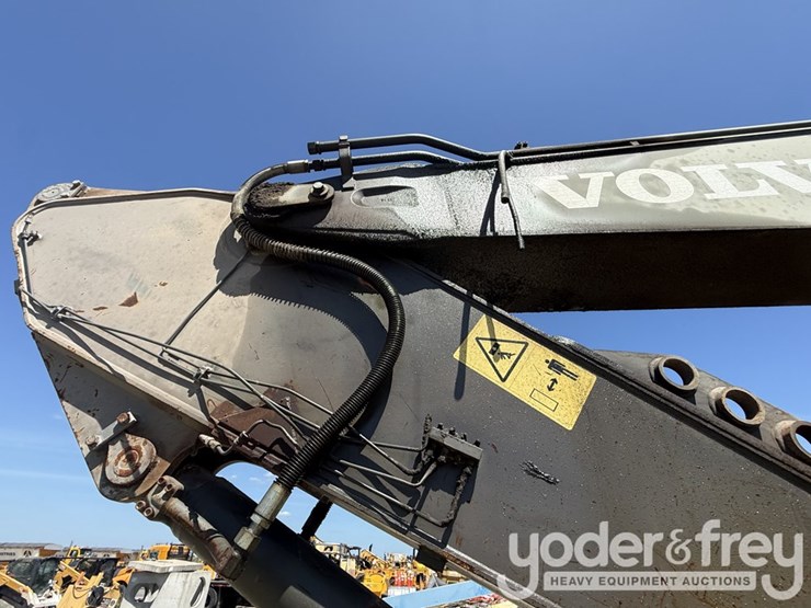 2012-volvo-ec250dl-image-8