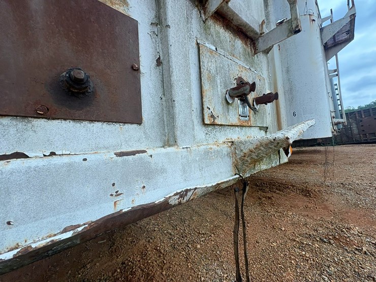 #41746-•-gilbreath-48'-steel-chip-trailer-vin:-1g9w045231b157743-image-23