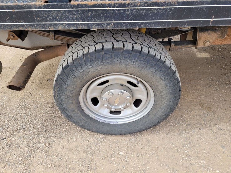 2011-ford-f350-image-6