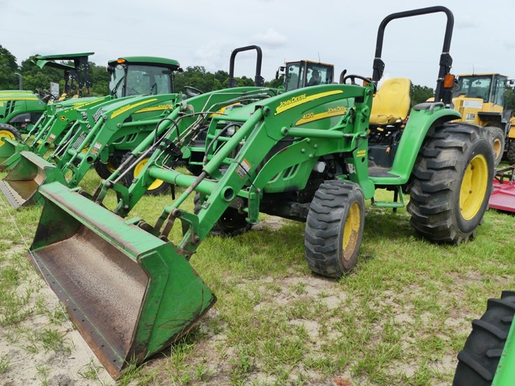 john-deere-4120-image-1