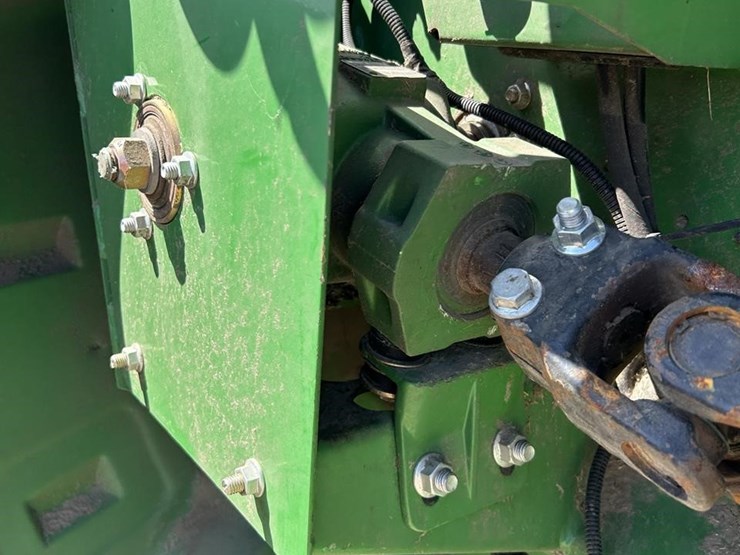 2013-john-deere-640fd-image-24