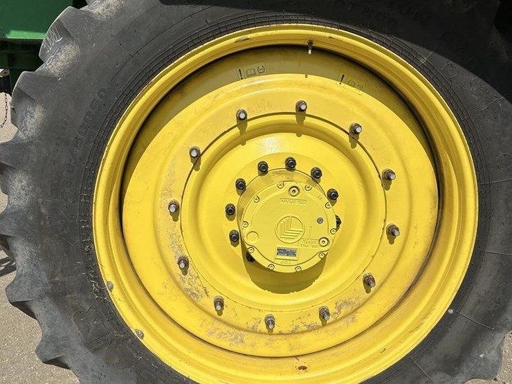 2020-john-deere-r4045-image-9