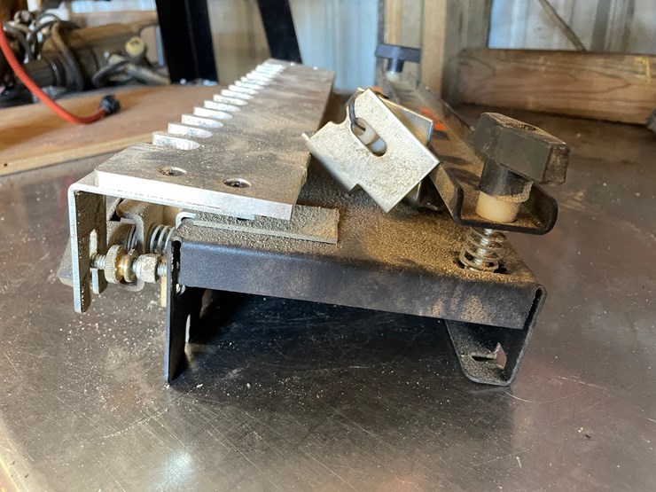 #1853-•-porter-cable-12"-dovetail-machine-image-5