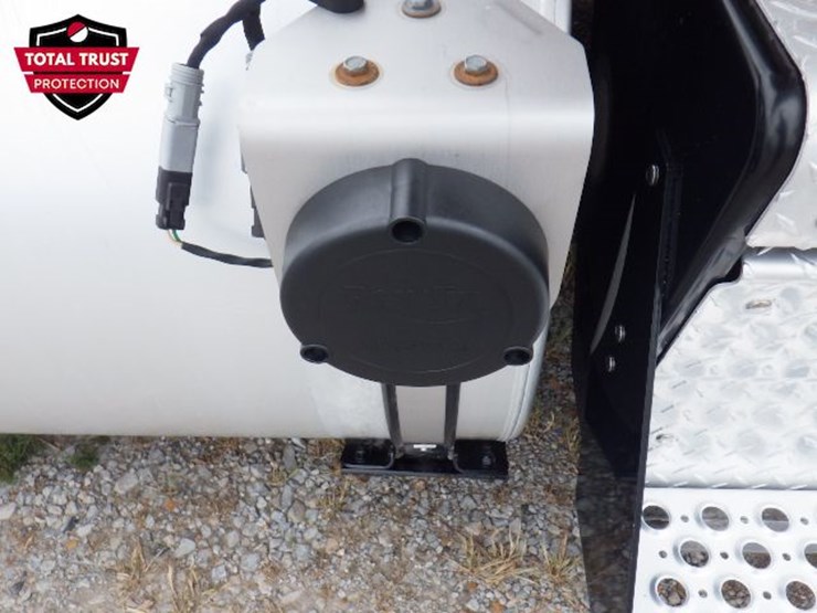 2022-kenworth-t680-image-5