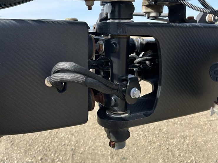 2020-john-deere-r4045-image-85