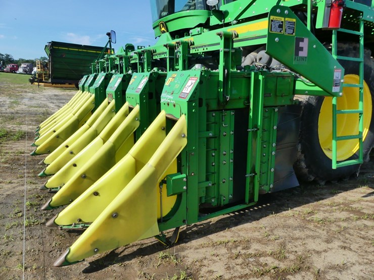 2020-john-deere-cp690-image-13