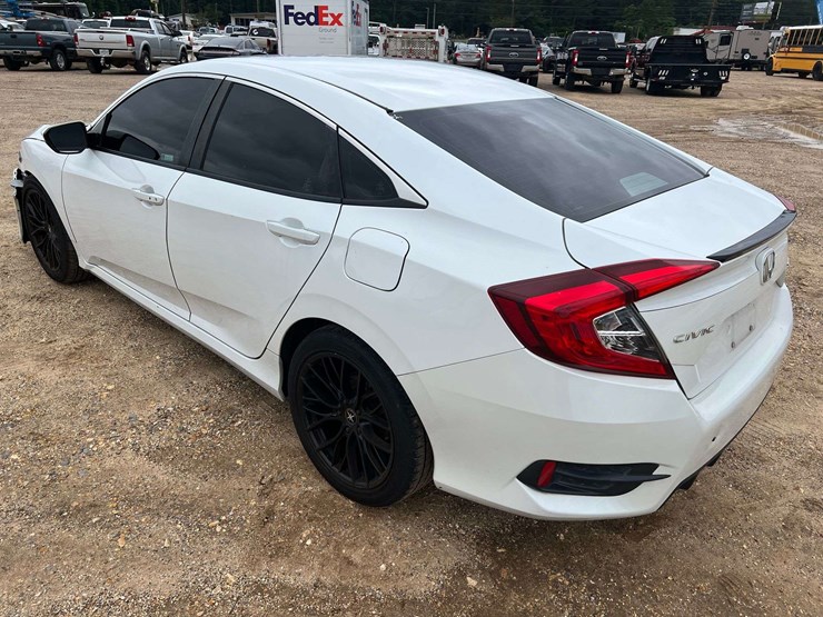 2020-honda-civic-sport-4-door-sedan-(172,295-miles)-image-2