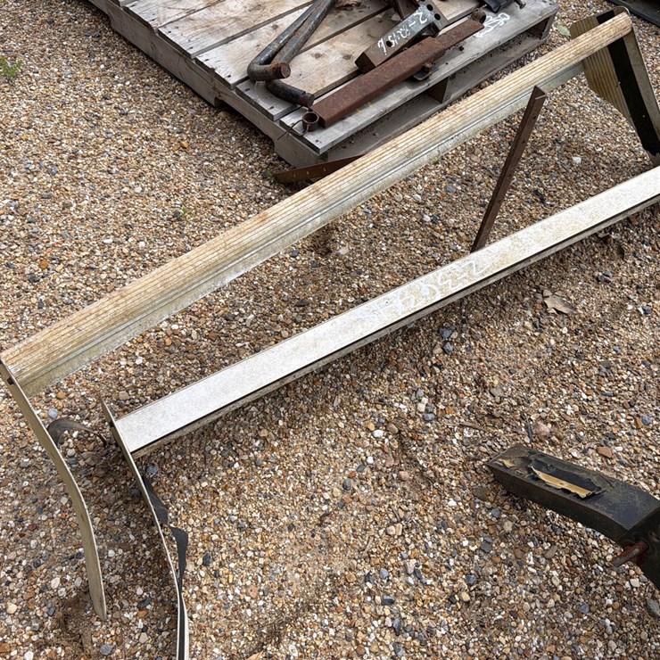 #36345 • 80'S MODEL BRONCO II RUNNING BOARDS