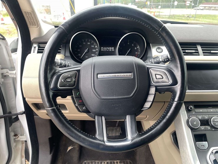 2013-land-rover-range-rover-image-12