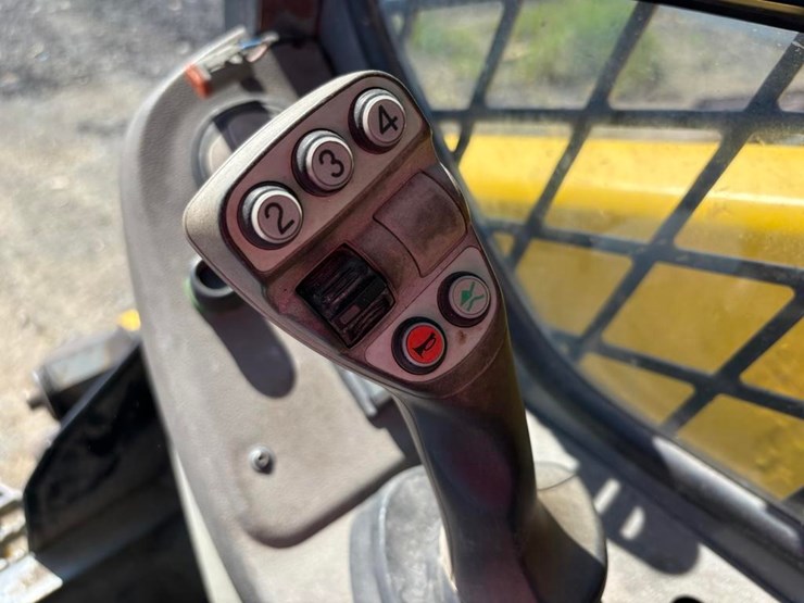 2015-wacker-neuson-sw28-image-24