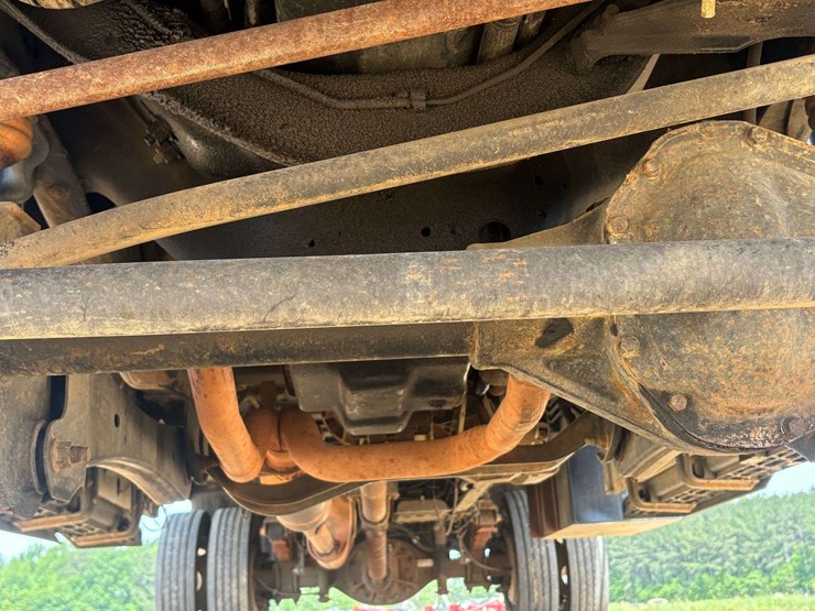 2014-ford-f550-image-9