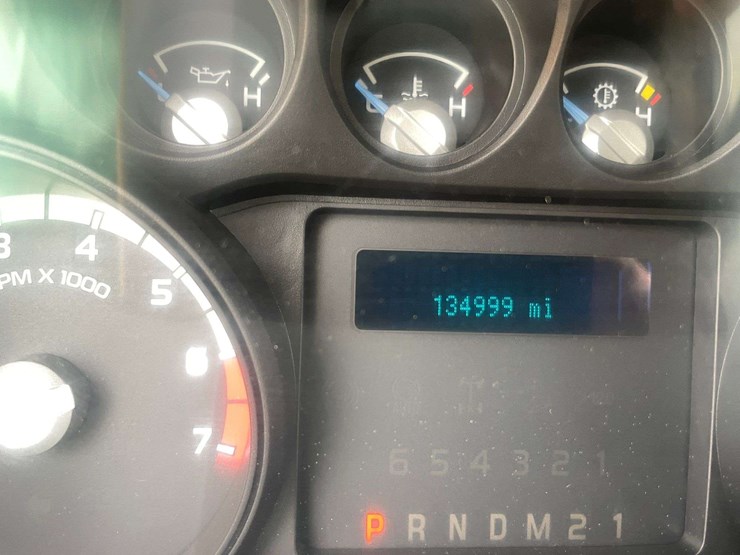 2015-ford-f350-image-25