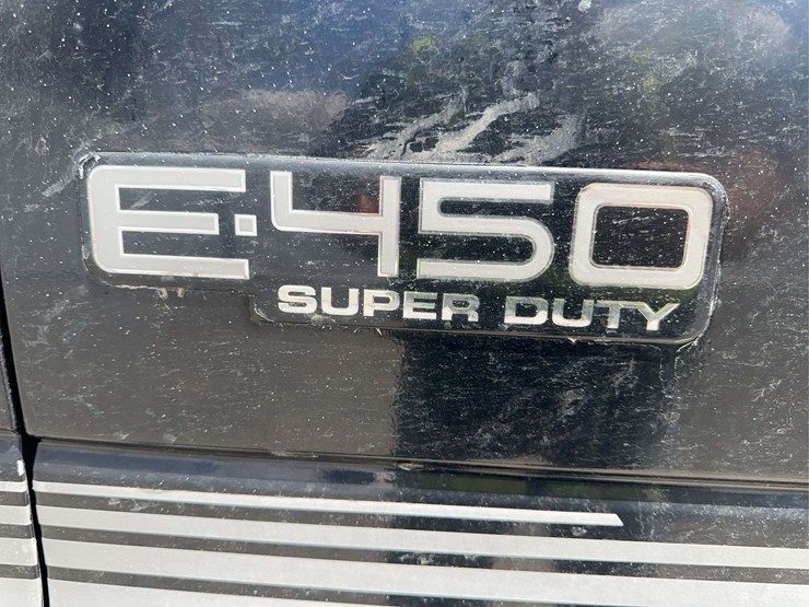 2002-ford-e450-image-13