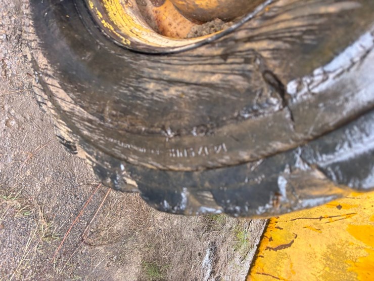 #23986-•-inop-jcb-4x4-backhoe-loader-image-9