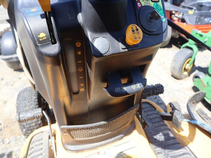 cub-cadet-lxt1050-riding-mower-image-21