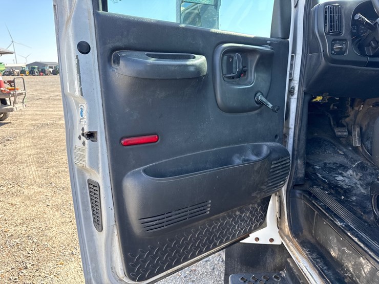 #41358-•-2006-chevrolet-c4500-single-cab-utility-truck-inv#-41358-image-41