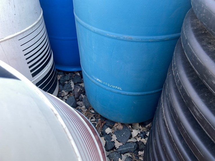 #1888-•-(5)-plastic-55-gallon-barrels-image-11