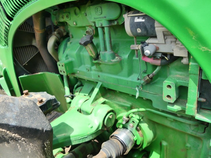 john-deere-8520-image-12