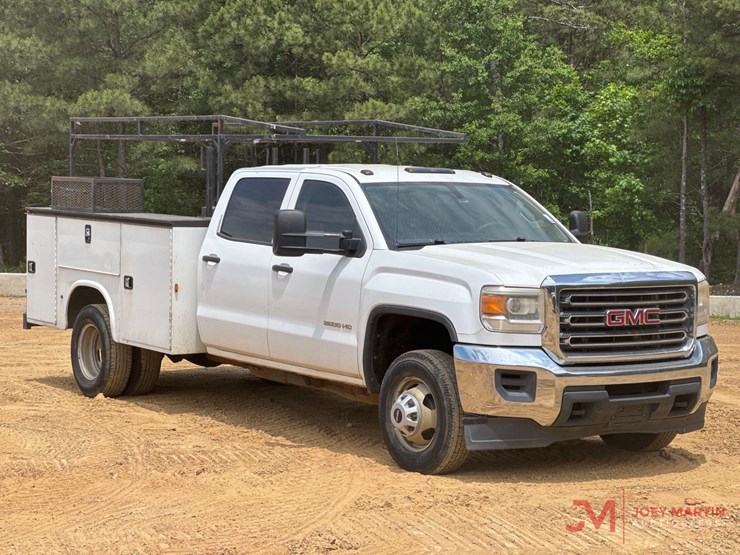 2015-gmc-3500hd-image-1