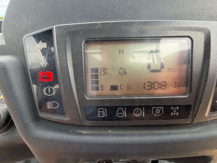 2018-kubota-rtv-x900-image-13