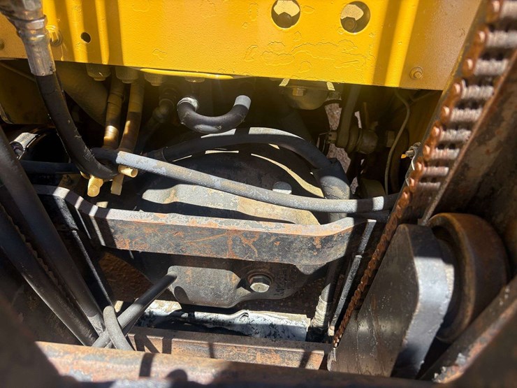 caterpillar-gp15-image-23
