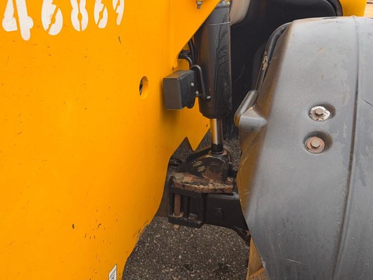 jcb-512-56-image-10