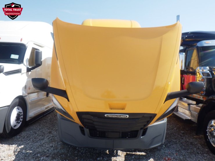 2022-freightliner-cascadia-126-image-23