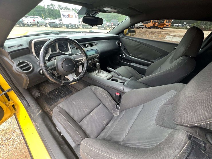 2010-chevrolet-camaro-rs-2-door-coupe-(165,674-miles)-image-11