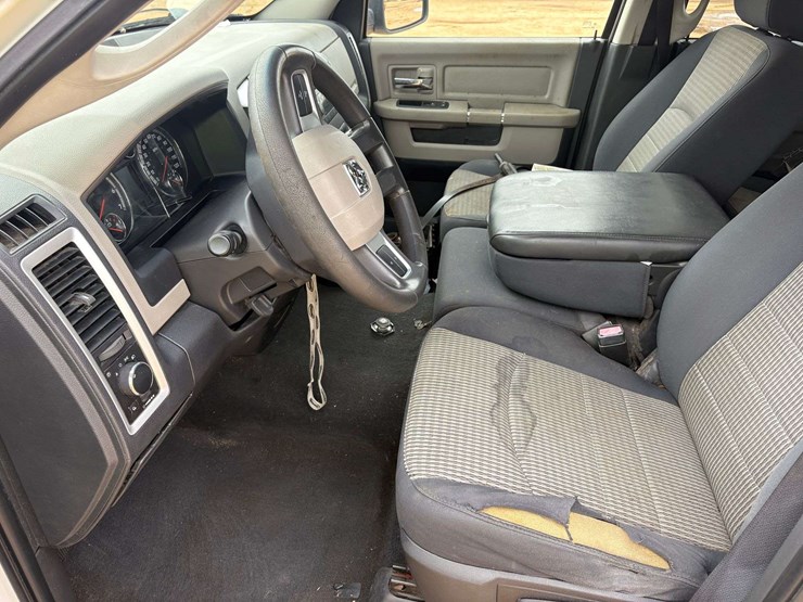 2009-dodge-ram-1500-image-11