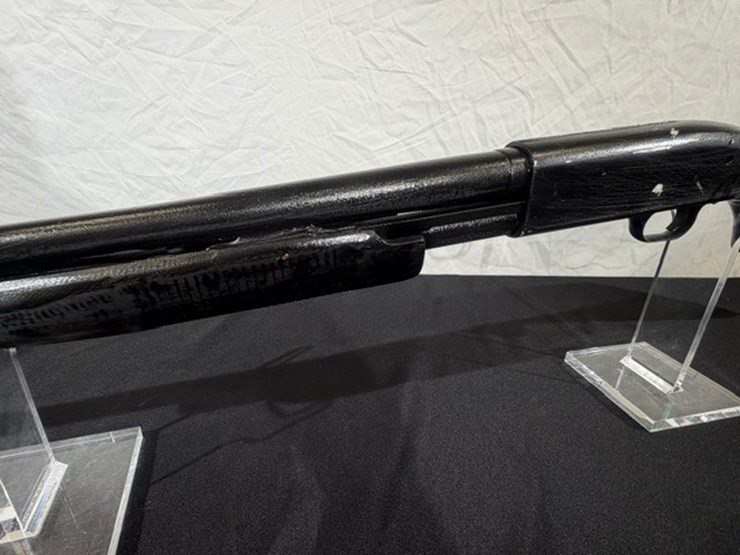 #36033-•-old-pump-shot-gun,-12-guage-|-for-parts/repairs-image-5