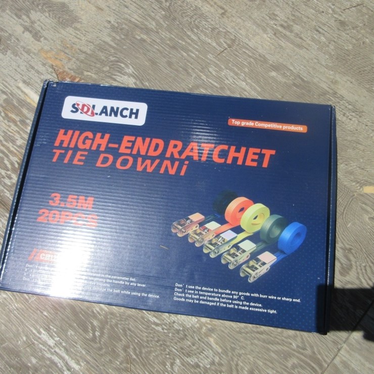 New Unused Box Of Hookless 3.5m Ratchet Straps,